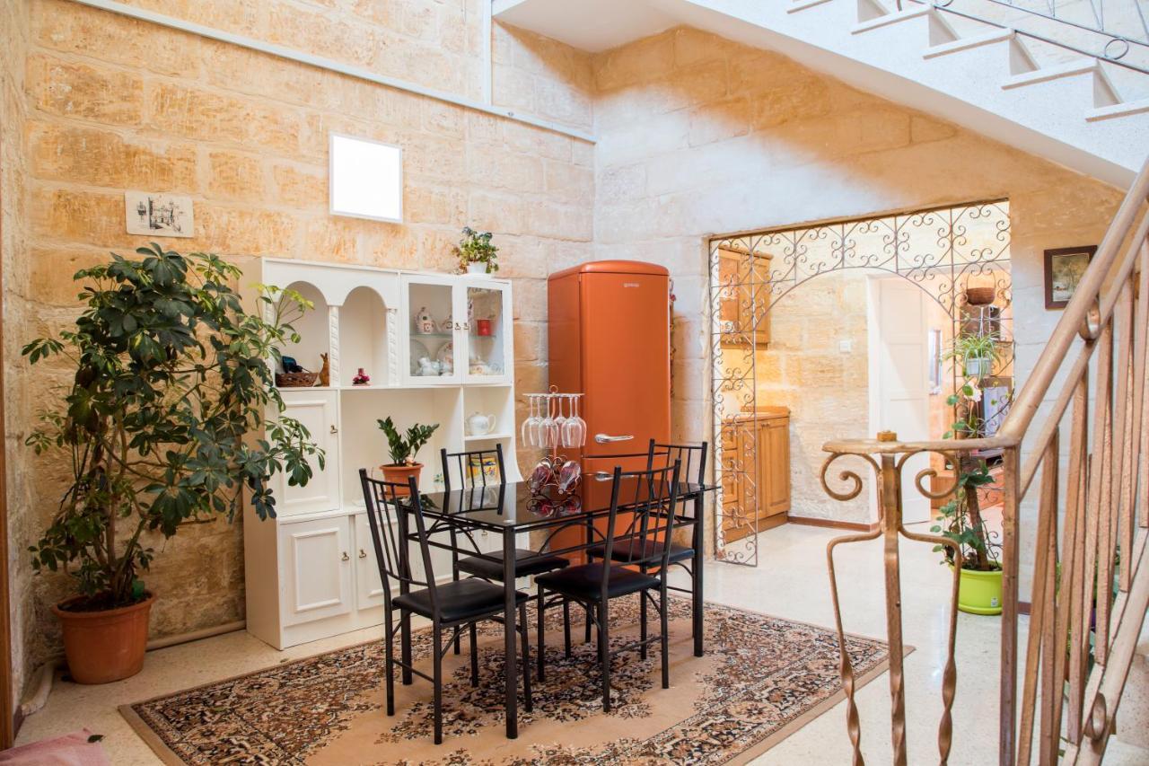 Tal-Karmnu Entire House With Private Heated Pool And Jacuzzi Villa Kirkop Luaran gambar