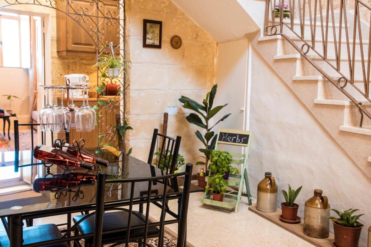 Tal-Karmnu Entire House With Private Heated Pool And Jacuzzi Villa Kirkop Luaran gambar