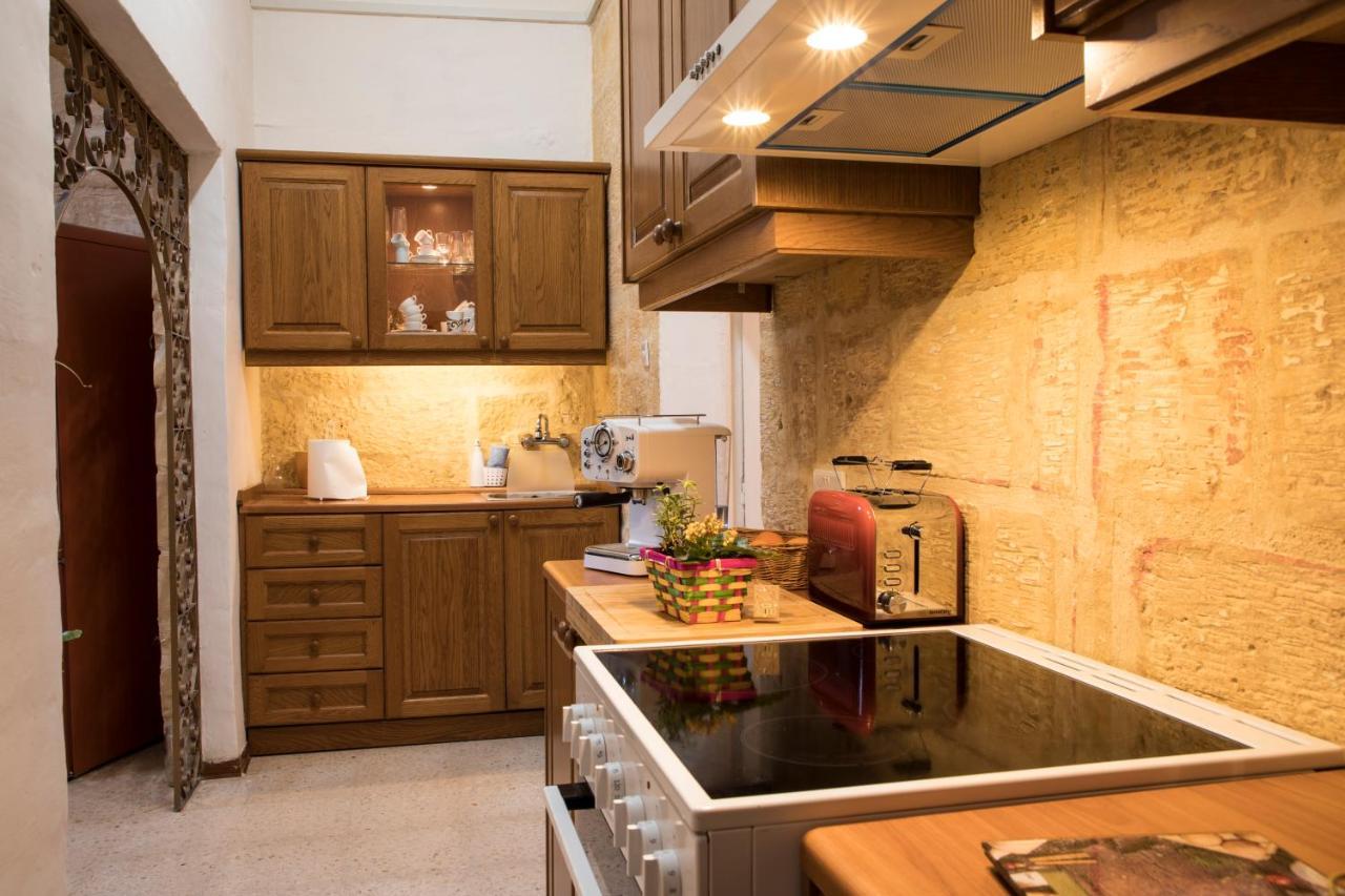 Tal-Karmnu Entire House With Private Heated Pool And Jacuzzi Villa Kirkop Luaran gambar