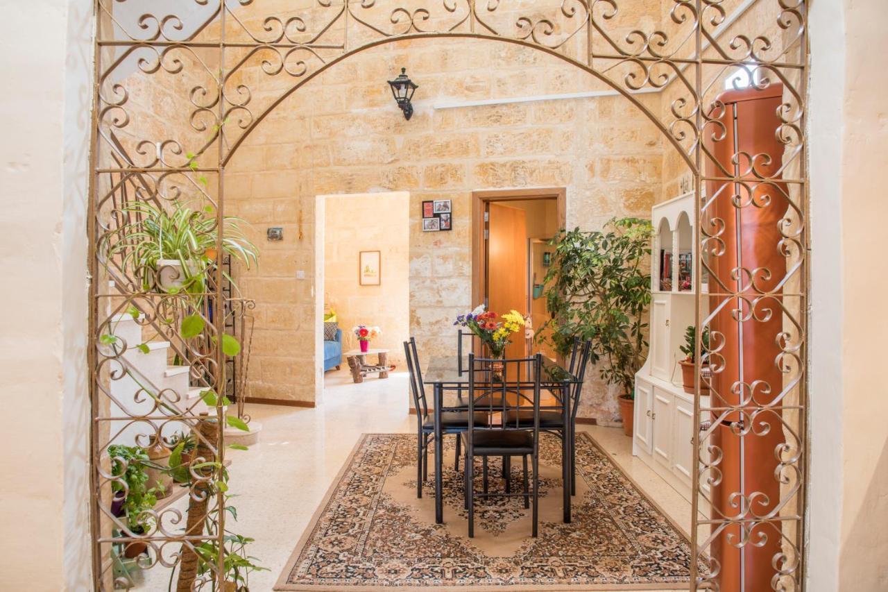Tal-Karmnu Entire House With Private Heated Pool And Jacuzzi Villa Kirkop Luaran gambar