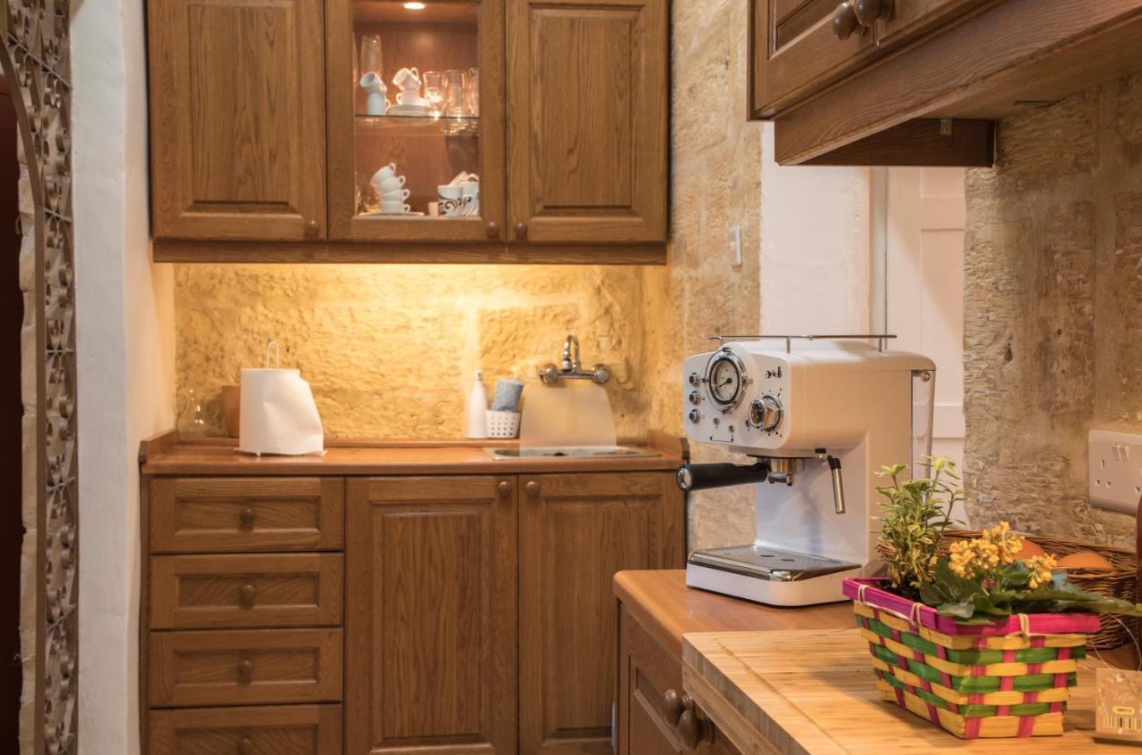 Tal-Karmnu Entire House With Private Heated Pool And Jacuzzi Villa Kirkop Luaran gambar