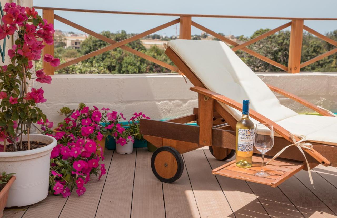 Tal-Karmnu Entire House With Private Heated Pool And Jacuzzi Villa Kirkop Luaran gambar